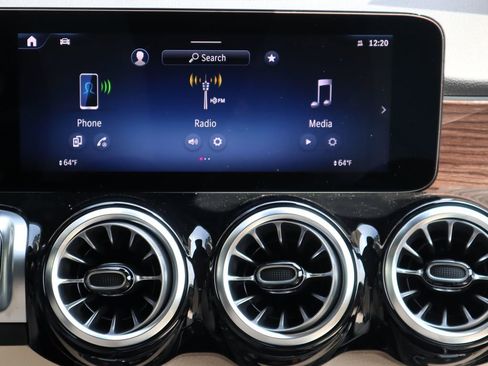 New 2026 Mercedes-Benz GLB 250 4MATIC image 15