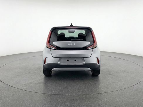 Used 2025 Kia Soul LX w/ LX Technology Package image 7