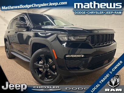 Used 2024 Jeep Grand Cherokee Limited w/ Black Appearance Package