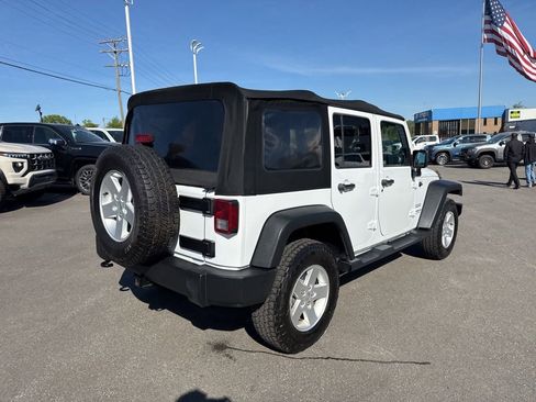 Used 2017 Jeep Wrangler Unlimited Sport w/ Quick Order Package 23S AWD/4WD image 5