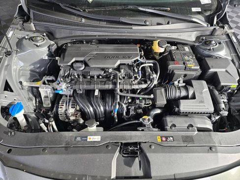 New 2026 Hyundai Elantra Limited image 13