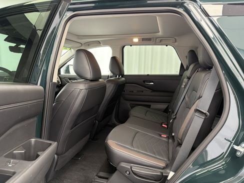 Used 2024 Nissan Pathfinder Platinum w/ Cargo Package image 14