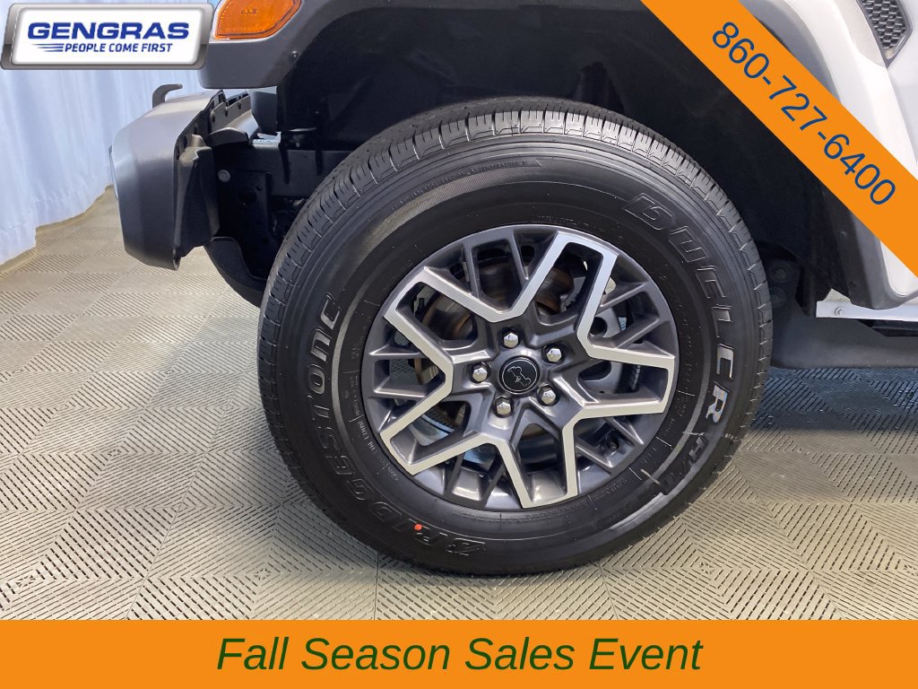 Used 2026 Jeep Wrangler Unlimited Sahara AWD/4WD image 47