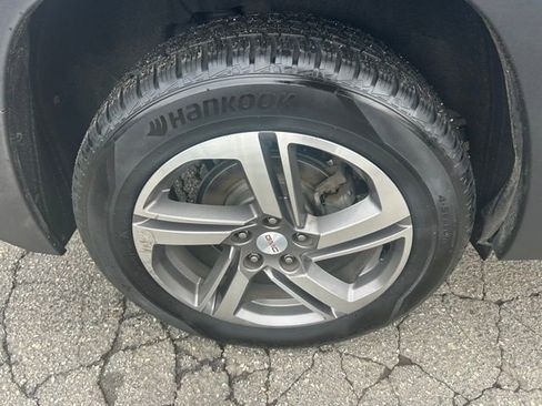 Used 2019 GMC Terrain SLT w/ Preferred Package AWD/4WD image 4