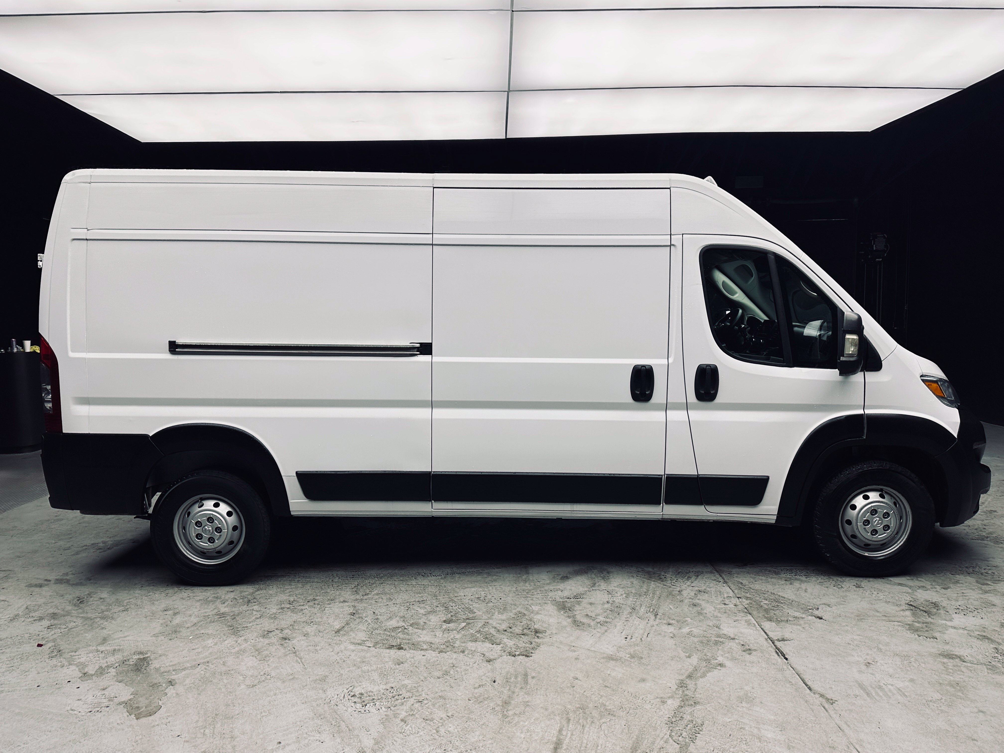 Used 2023 RAM ProMaster 2500 FWD image 8