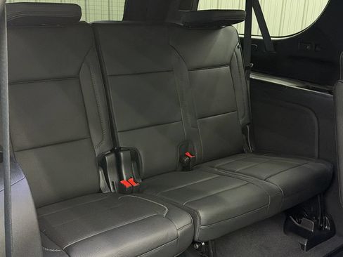 Used 2026 GMC Yukon XL Denali w/ Sun & Power Step Package AWD/4WD image 39