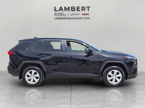 Used 2024 Toyota RAV4 LE AWD/4WD image 6