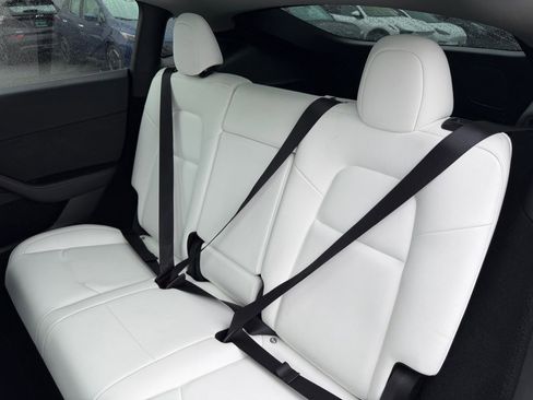 Used 2023 Tesla Model Y Long Range image 42