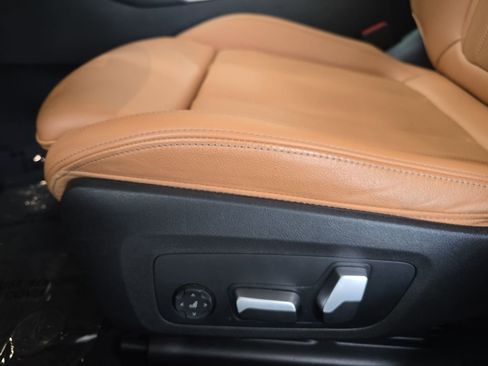 Used 2022 BMW 330i xDrive Sedan w/ Driving Assistance Package image 28