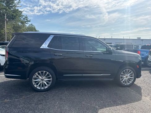 Used 2024 Cadillac Escalade Premium Luxury AWD/4WD image 8