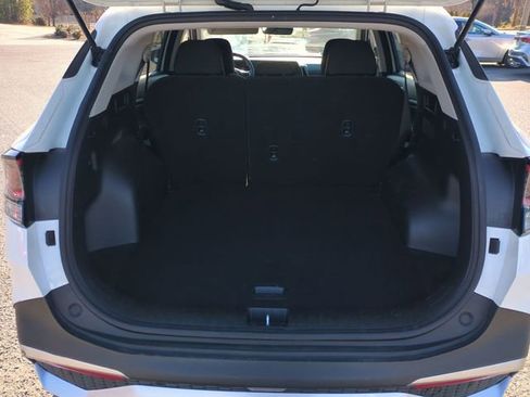 Used 2024 Kia Sportage LX image 28