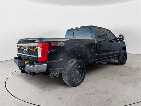 Used 2017 Ford F250 Lariat w/ Lariat Value Package image 5