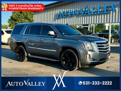 Used 2020 Cadillac Escalade Luxury AWD/4WD image 1