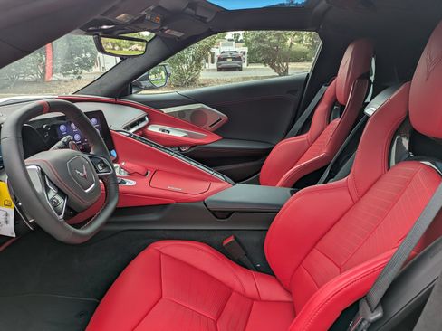 Used 2023 Chevrolet Corvette Stingray Premium Cpe w/ Battery Protection Package RWD image 10