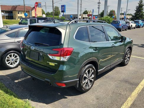 Used 2023 Subaru Forester Limited AWD/4WD image 6