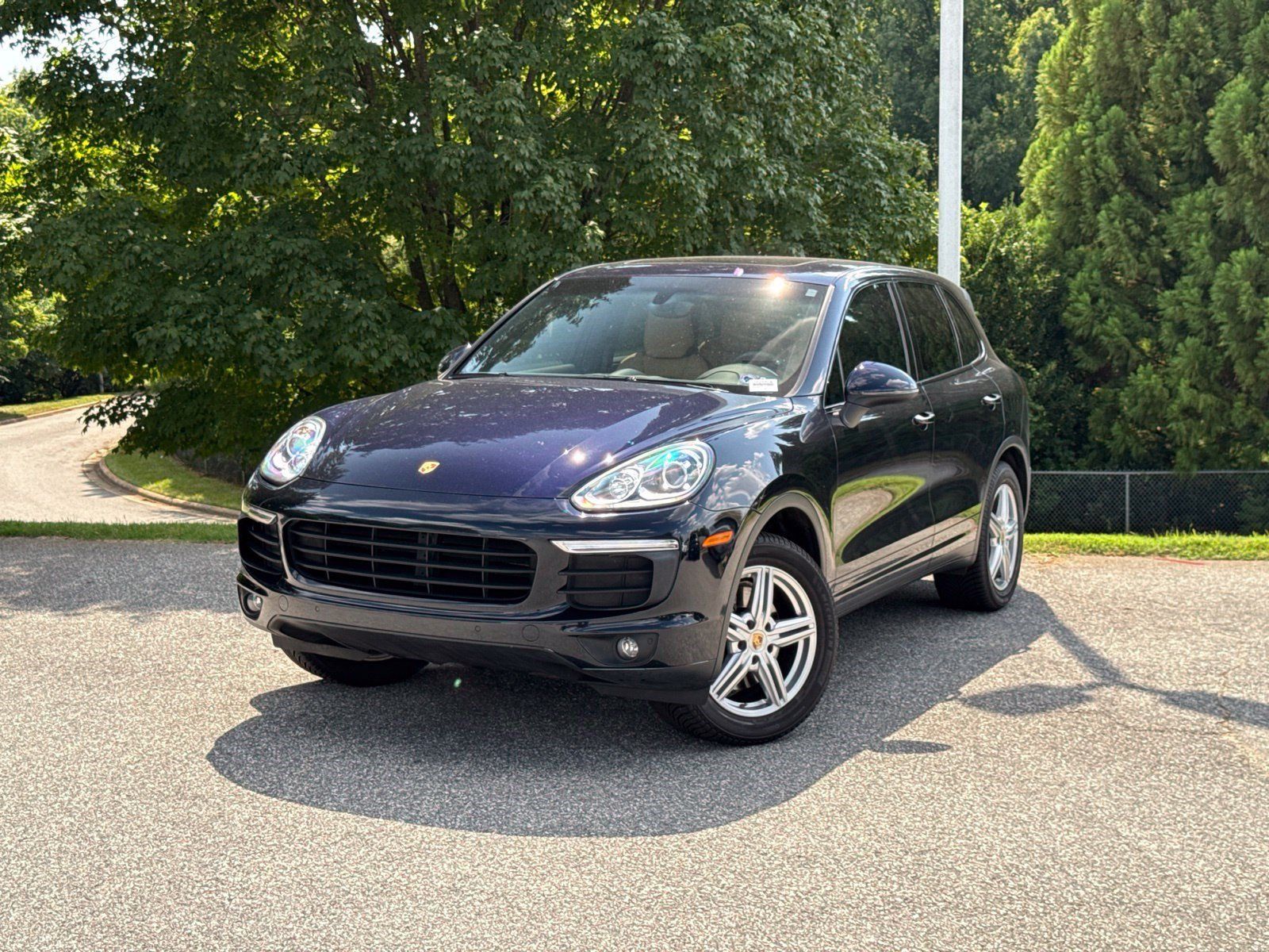 Certified 2018 Porsche Cayenne Platinum Edition AWD/4WD image 1