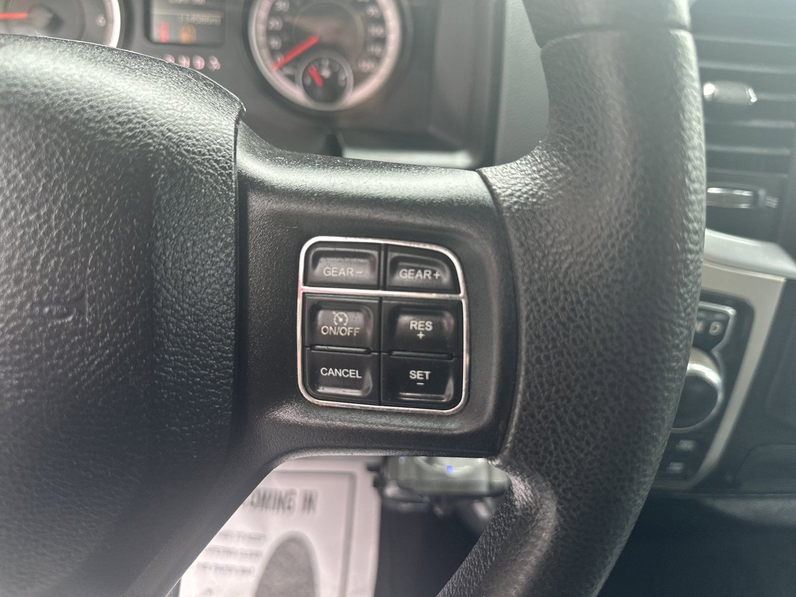 Used 2019 RAM 1500 Classic SLT AWD/4WD image 12
