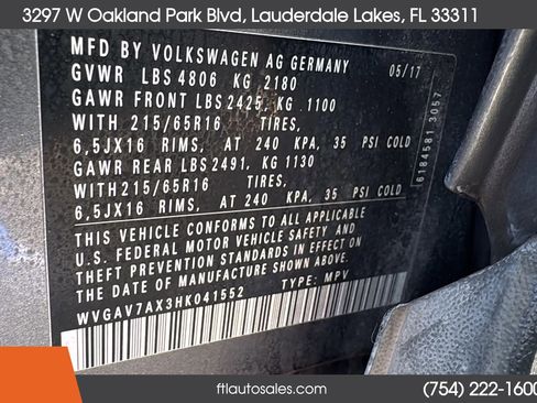 Used 2017 Volkswagen Tiguan S image 64