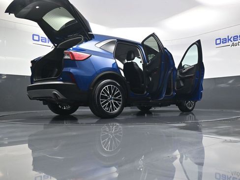 Used 2022 Ford Escape SEL w/ Technology Package image 58