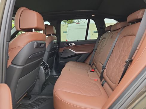 New 2026 BMW X5 M60i AWD/4WD image 13