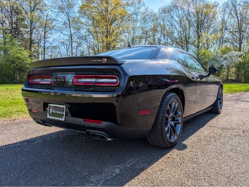 Used 2023 Dodge Challenger R/T Scat Pack RWD image 5