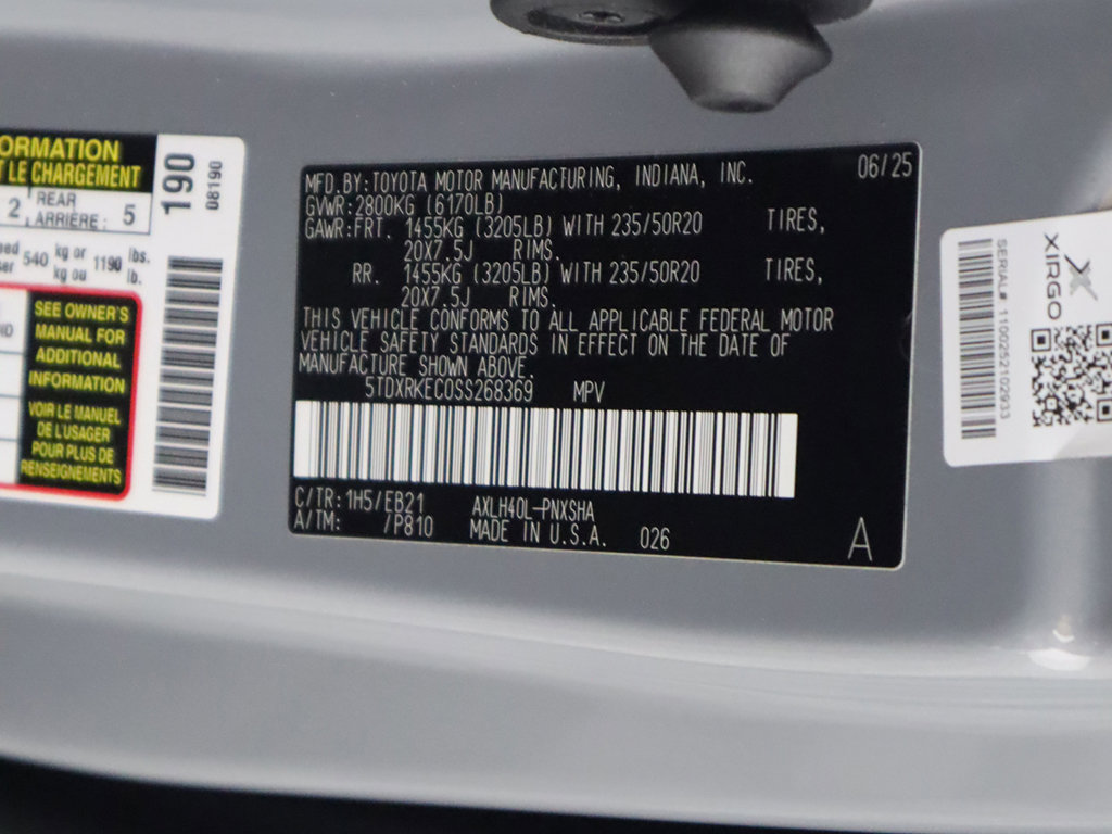 Used 2025 Toyota Sienna XSE FWD image 53