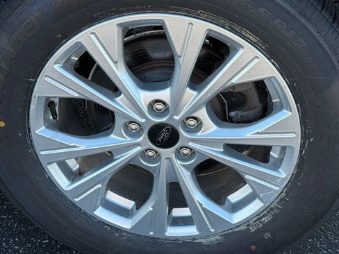 Used 2023 Ford Escape Active w/ Tech Pack #1 AWD/4WD image 11