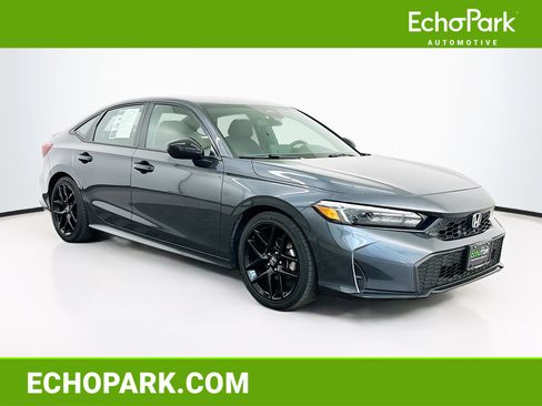 Used 2025 Honda Civic Sport image 1