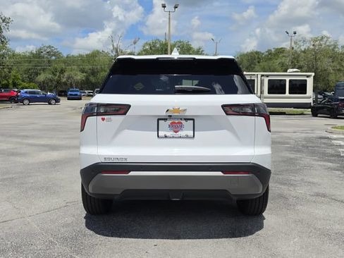 New 2026 Chevrolet Equinox LT FWD image 4