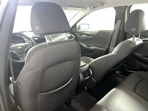 Used 2022 Chevrolet Malibu LT image 24