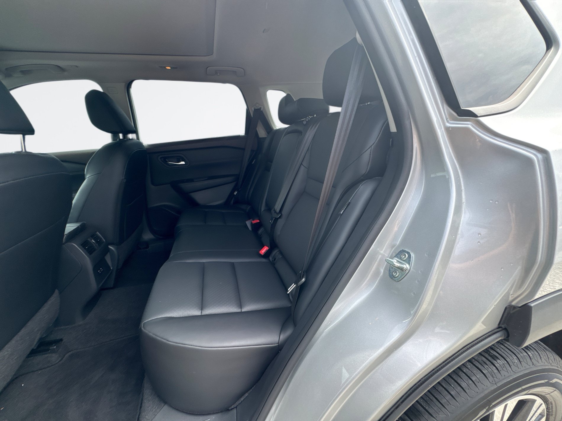 Certified 2023 Nissan Rogue SV w/ SV Premium B Package FWD image 14