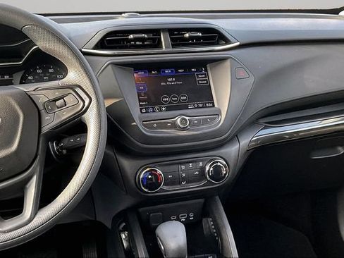 Used 2023 Chevrolet TrailBlazer LS AWD/4WD image 6