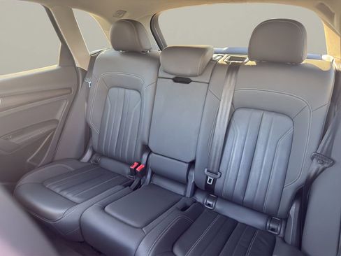 Used 2021 Audi Q5 2.0T Premium Plus w/ Premium Plus Package image 11
