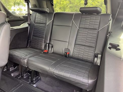 New 2026 Cadillac Escalade Platinum Sport w/ LPO, ONYX Package AWD/4WD image 28