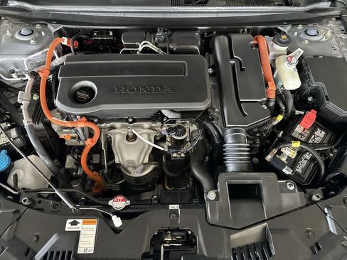 Used 2024 Honda Accord Sport image 12