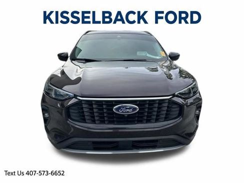 Used 2023 Ford Escape SE w/ PHEV Premium Package image 9