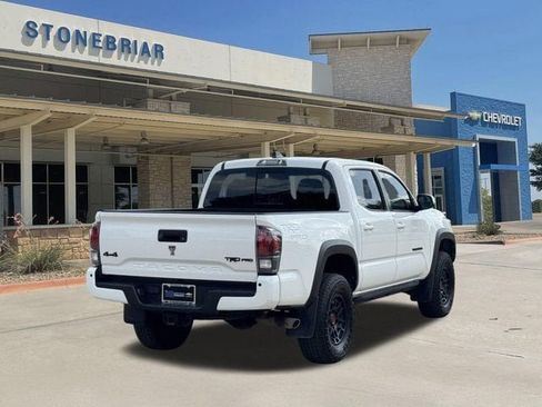 Used 2022 Toyota Tacoma TRD Pro AWD/4WD image 5
