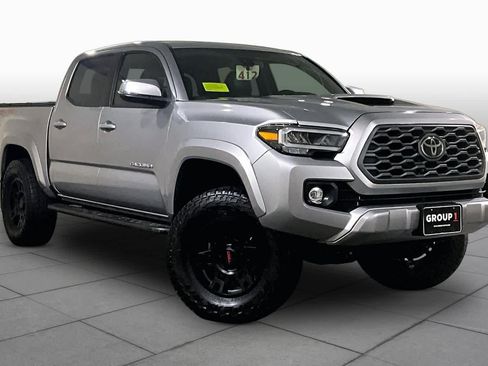 Used 2021 Toyota Tacoma TRD Sport w/ TRD Premium Sport Package AWD/4WD image 2