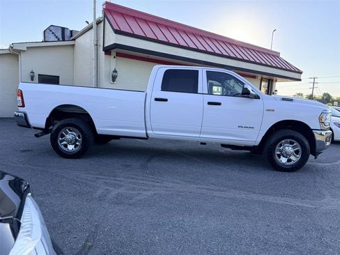 Used 2019 RAM 2500 Tradesman w/ Chrome Appearance Group AWD/4WD image 4