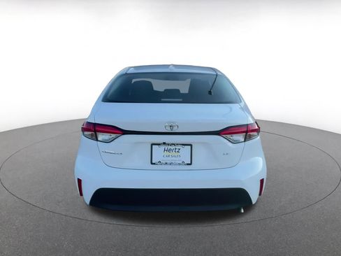 Used 2025 Toyota Corolla LE image 12