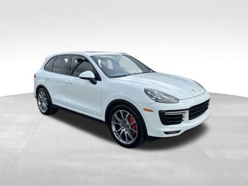 Used 2016 Porsche Cayenne Turbo AWD/4WD image 7