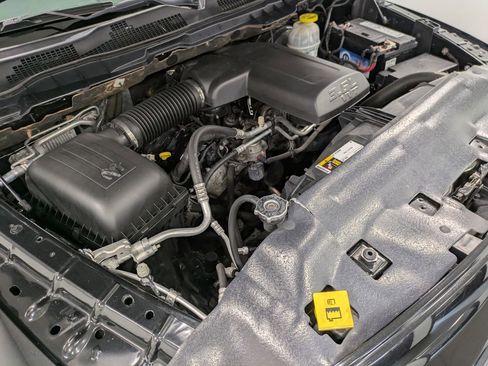 Used 2019 RAM 1500 Express w/ Express Value Package image 30