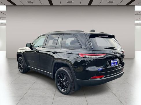 New 2025 Jeep Grand Cherokee image 6