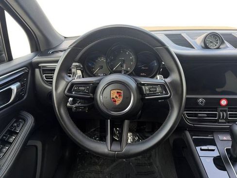 Used 2022 Porsche Macan AWD/4WD image 15
