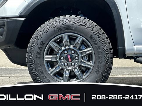 Used 2024 GMC Sierra 1500 AT4X AWD/4WD image 28