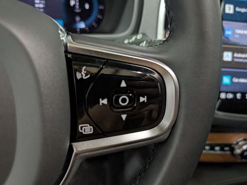 Used 2024 Volvo XC90 B6 Plus w/ Protection Package Premier image 19