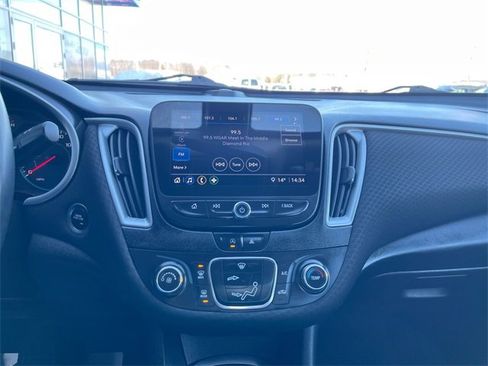 Used 2022 Chevrolet Malibu RS image 13