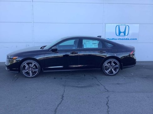 New 2026 Honda Accord SE image 3