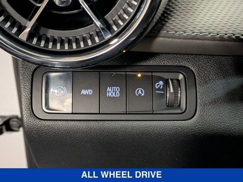 New 2026 Chevrolet Equinox LT w/ Convenience Package II image 20