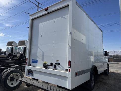 New 2024 GMC Savana 3500 Work Van w/ Power Convenience Package image 3